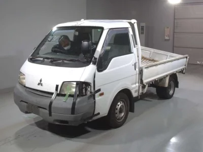 Mitsubishi DELICA TRUCK