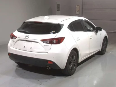 Mazda AXELA  с аукциона в Японии