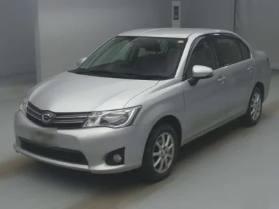 Toyota COROLLA AXIO  с аукциона в Японии