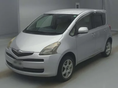 Toyota RACTIS  с аукциона в Японии