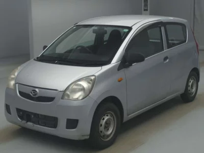 Daihatsu MIRA  с аукциона в Японии