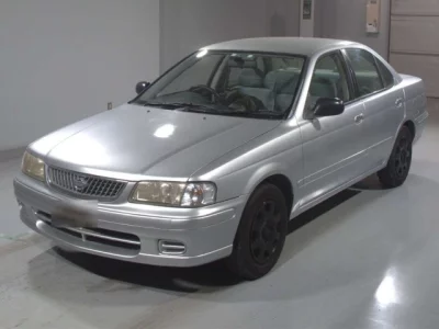 Nissan SUNNY  с аукциона в Японии