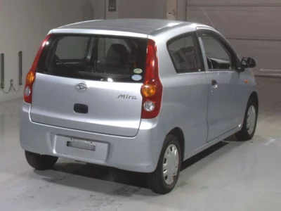 Daihatsu MIRA  с аукциона в Японии