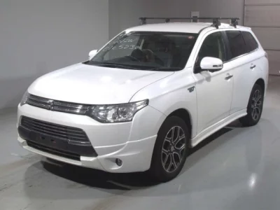 Mitsubishi OUTLANDER PHEV