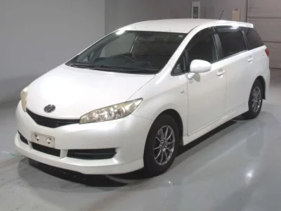 Toyota WISH  с аукциона в Японии