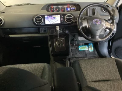 Toyota COROLLA RUMION  с аукциона в Японии