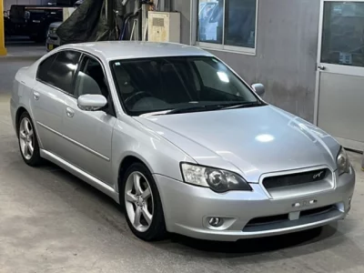 Subaru LEGACY B4