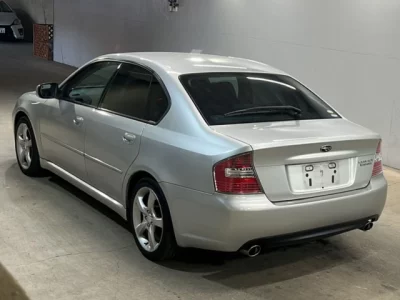 Subaru LEGACY B4