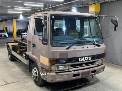 Isuzu FORWARD