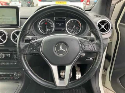 Mercedes-Benz B CLASS