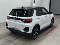 Toyota RAIZE лот № 30047 оценка S  с аукциона в Японии 4