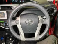 Toyota AQUA лот № 30065 оценка 4  с аукциона в Японии 2