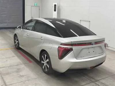 Toyota MIRAI  с аукциона в Японии