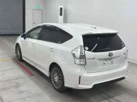 Toyota PRIUS ALPHA лот № 30099 оценка 3.5  с аукциона в Японии 1