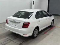 Toyota COROLLA AXIO лот № 30085 оценка 4.5  с аукциона в Японии 4