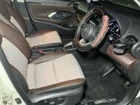 Toyota YARIS CROSS лот № 30077 оценка 4.5  с аукциона в Японии 6