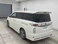 Nissan ELGRAND лот № 30110 оценка 3.5  с аукциона в Японии 1