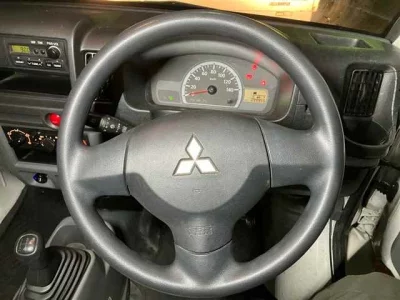 Mitsubishi MINICAB VAN