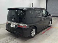 Honda STEP WAGON лот № 90127 оценка 3.5  с аукциона в Японии 4