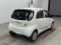 Mitsubishi I-MIEV лот № 90108 оценка 4  с аукциона в Японии 4