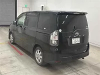 Toyota VOXY лот № 60059 оценка R  с аукциона в Японии 1