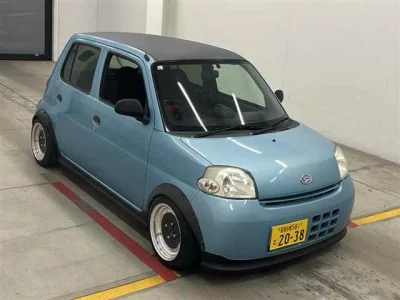 Daihatsu Esse