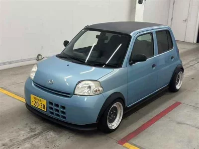 Daihatsu Esse