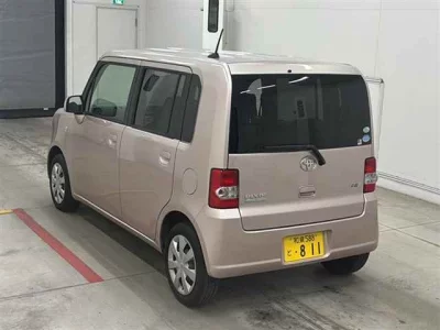 Toyota PIXIS SPACE  с аукциона в Японии