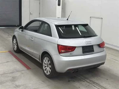 Audi A1  с аукциона в Японии