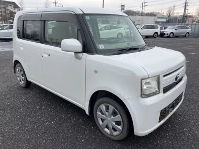 Toyota PIXIS SPACE  с аукциона в Японии