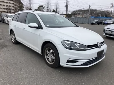 Volkswagen GOLF VARIANT