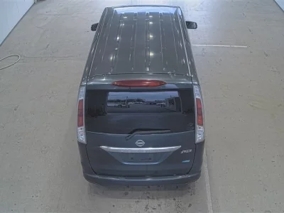 Nissan SERENA  с аукциона в Японии