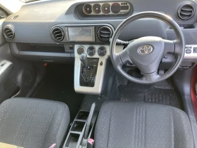 Toyota COROLLA RUMION  с аукциона в Японии