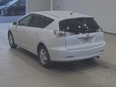 Toyota CALDINA  с аукциона в Японии