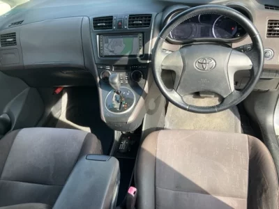 Toyota MARK X ZIO  с аукциона в Японии