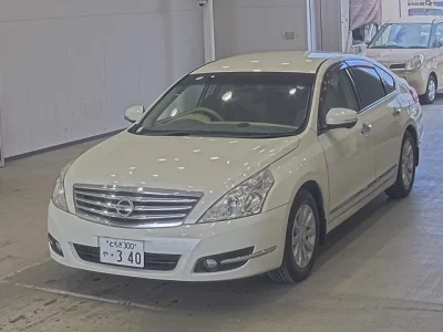 Nissan TEANA