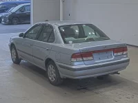 Nissan SUNNY лот № 28 оценка 4  с аукциона в Японии 1