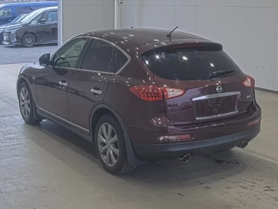 Nissan SKYLINE CROSSOVER