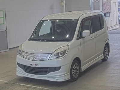 Mitsubishi DELICA D2