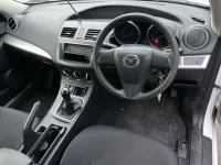 Mazda AXELA лот № 1435 оценка 3.5  с аукциона в Японии 3