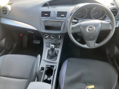 Mazda AXELA  с аукциона в Японии