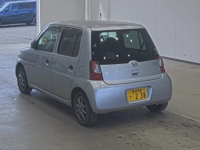Daihatsu Esse