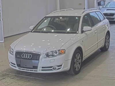Audi A4  с аукциона в Японии