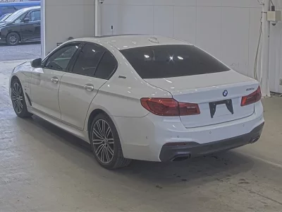 BMW 5-Series  с аукциона в Японии