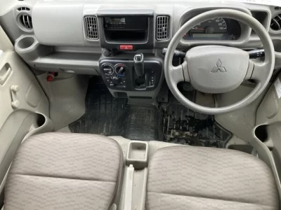 Mitsubishi MINICAB VAN
