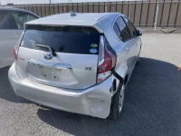 Toyota AQUA лот № 2202 оценка 0  с аукциона в Японии 1