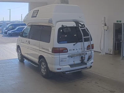 Mitsubishi DELICA