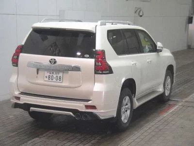 Toyota LAND CRUISER PRADO