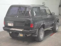 Toyota LAND CRUISER лот № 8040 оценка 3  с аукциона в Японии 3
