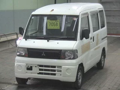 Mitsubishi MINICAB VAN